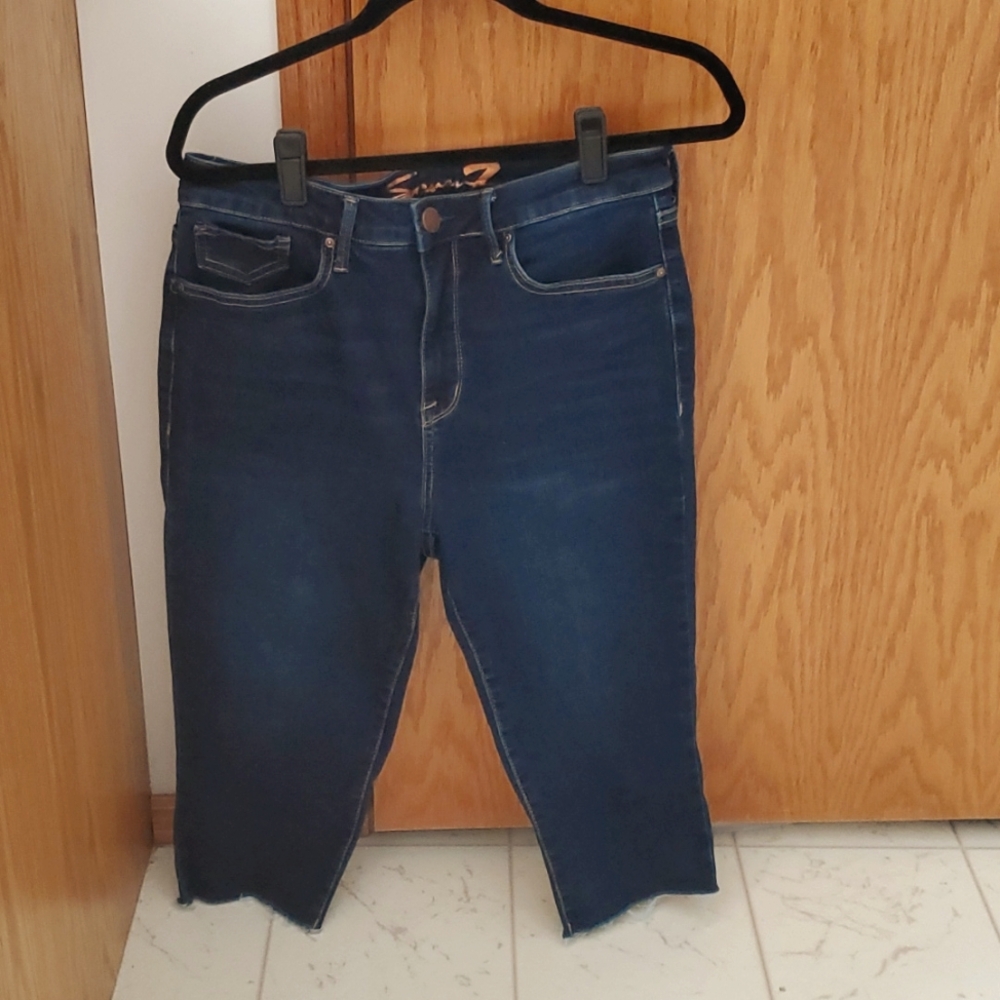 Seven7 Crop Jeans NWOT